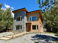 Venta Casa a estrenar de 3 dormitorios + estudio en Barrio Solares – Bariloche